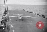 Standbild USS Makassar Meerenge United States USA, 1944, aus Sekunde 17 historischem Filmmaterial Videoclip 65675027970