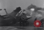Standbild F2H Flugzeug Korea, 1951, aus Sekunde 31 historischem Filmmaterial Videoclip 65675027972