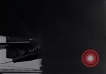 Standbild Landung von Flugzeugen Meer von Japan, 1951, aus Sekunde 15 historischem Filmmaterial Videoclip 65675027973