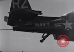 Standbild Landung von Flugzeugen Meer von Japan, 1951, aus Sekunde 18 historischem Filmmaterial Videoclip 65675027973