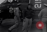 Standbild USA Offiziere Meer von Japan, 1951, aus Sekunde 8 historischem Filmmaterial Videoclip 65675027975