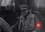Standbild USA Offiziere Meer von Japan, 1951, aus Sekunde 10 historischem Filmmaterial Videoclip 65675027975