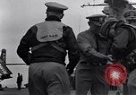 Standbild USA Offiziere Meer von Japan, 1951, aus Sekunde 17 historischem Filmmaterial Videoclip 65675027975