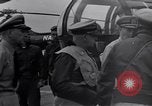 Standbild USA Offiziere Meer von Japan, 1951, aus Sekunde 30 historischem Filmmaterial Videoclip 65675027975
