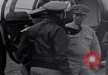 Standbild USA Offiziere Meer von Japan, 1951, aus Sekunde 31 historischem Filmmaterial Videoclip 65675027975