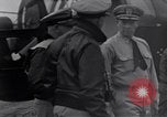 Standbild USA Offiziere Meer von Japan, 1951, aus Sekunde 32 historischem Filmmaterial Videoclip 65675027975