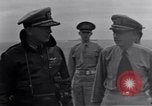 Standbild USA Offiziere Meer von Japan, 1951, aus Sekunde 47 historischem Filmmaterial Videoclip 65675027975