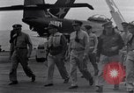 Standbild USA Offiziere Meer von Japan, 1951, aus Sekunde 51 historischem Filmmaterial Videoclip 65675027975