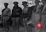Standbild USA Offiziere Meer von Japan, 1951, aus Sekunde 62 historischem Filmmaterial Videoclip 65675027975