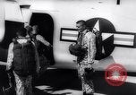Standbild Marine Recon Einheit Fallschirmspringer California United States USA, 1958, aus Sekunde 7 historischem Filmmaterial Videoclip 65675027978