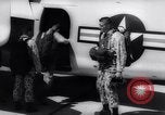 Standbild Marine Recon Einheit Fallschirmspringer California United States USA, 1958, aus Sekunde 10 historischem Filmmaterial Videoclip 65675027978