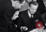 Standbild Eric Johnston Moskau Russland Sowjetunion, 1958, aus Sekunde 14 historischem Filmmaterial Videoclip 65675027983
