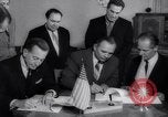 Standbild Eric Johnston Moskau Russland Sowjetunion, 1958, aus Sekunde 23 historischem Filmmaterial Videoclip 65675027983