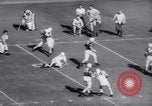Standbild Air Force gegen Stanford im College Football 1958 Palo Alto California USA, 1958, aus Sekunde 15 historischem Filmmaterial Videoclip 65675027985