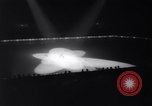 Standbild Eislaufen Meisterschaft Kanada, 1963, aus Sekunde 14 historischem Filmmaterial Videoclip 65675027998
