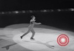Standbild Eislaufen Meisterschaft Kanada, 1963, aus Sekunde 22 historischem Filmmaterial Videoclip 65675027998