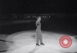Standbild Eislaufen Meisterschaft Kanada, 1963, aus Sekunde 33 historischem Filmmaterial Videoclip 65675027998