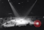Standbild Eislaufen Meisterschaft Kanada, 1963, aus Sekunde 35 historischem Filmmaterial Videoclip 65675027998