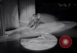 Standbild Eislaufen Meisterschaft Kanada, 1963, aus Sekunde 41 historischem Filmmaterial Videoclip 65675027998