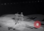 Standbild Eislaufen Meisterschaft Kanada, 1963, aus Sekunde 48 historischem Filmmaterial Videoclip 65675027998