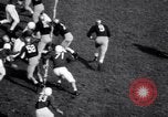 Standbild college Football South Bend Indiana USA, 1949, aus Sekunde 13 historischem Filmmaterial Videoclip 65675028002