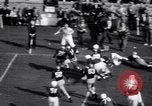 Standbild college Football South Bend Indiana USA, 1949, aus Sekunde 18 historischem Filmmaterial Videoclip 65675028002