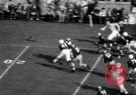 Standbild college Football South Bend Indiana USA, 1949, aus Sekunde 19 historischem Filmmaterial Videoclip 65675028002