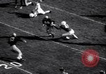 Standbild college Football South Bend Indiana USA, 1949, aus Sekunde 37 historischem Filmmaterial Videoclip 65675028002