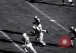 Standbild college Football South Bend Indiana USA, 1949, aus Sekunde 43 historischem Filmmaterial Videoclip 65675028002