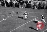 Standbild college Football South Bend Indiana USA, 1949, aus Sekunde 51 historischem Filmmaterial Videoclip 65675028002
