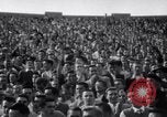 Standbild college Football South Bend Indiana USA, 1949, aus Sekunde 53 historischem Filmmaterial Videoclip 65675028002