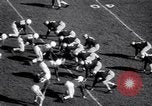 Standbild college Football South Bend Indiana USA, 1949, aus Sekunde 55 historischem Filmmaterial Videoclip 65675028002