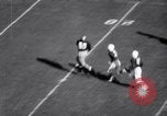 Standbild college Football South Bend Indiana USA, 1949, aus Sekunde 61 historischem Filmmaterial Videoclip 65675028002