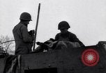 Standbild 10 Armored Infantry Bastogne Belgien, 1945, aus Sekunde 24 historischem Filmmaterial Videoclip 65675028006