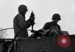 Standbild 10 Armored Infantry Bastogne Belgien, 1945, aus Sekunde 25 historischem Filmmaterial Videoclip 65675028006