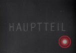 Standbild Deutsche Truppen in präzisen Formationen Frankreich, 1940, aus Sekunde 26 historischem Filmmaterial Videoclip 65675028009