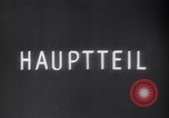 Standbild Deutsche Truppen in präzisen Formationen Frankreich, 1940, aus Sekunde 33 historischem Filmmaterial Videoclip 65675028009