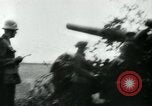 Standbild Deutsche Armee Artillerie feuern Plan Frankreich, 1940, aus Sekunde 36 historischem Filmmaterial Videoclip 65675028016