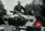Standbild Deutsche JU-52 trimotor Verkehrsmittel Flugzeug Frankreich, 1940, aus Sekunde 31 historischem Filmmaterial Videoclip 65675028017