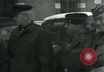 Standbild französischen Generälen Luneville Frankreich, 1945, aus Sekunde 24 historischem Filmmaterial Videoclip 65675028018