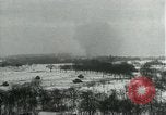 Standbild USA Infanteristen Belgien, 1945, aus Sekunde 11 historischem Filmmaterial Videoclip 65675028019