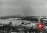 Standbild USA Infanteristen Belgien, 1945, aus Sekunde 12 historischem Filmmaterial Videoclip 65675028019