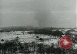 Standbild USA Infanteristen Belgien, 1945, aus Sekunde 17 historischem Filmmaterial Videoclip 65675028019