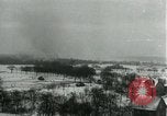 Standbild USA Infanteristen Belgien, 1945, aus Sekunde 26 historischem Filmmaterial Videoclip 65675028019