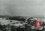 Standbild USA Infanteristen Belgien, 1945, aus Sekunde 27 historischem Filmmaterial Videoclip 65675028019