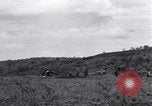 Standbild USA Soldaten Guam, 1944, aus Sekunde 15 historischem Filmmaterial Videoclip 65675028022