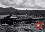Standbild zerstörten Waffen und Flugzeugen Guam, 1944, aus Sekunde 9 historischem Filmmaterial Videoclip 65675028023