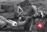 Standbild USA Soldaten Guam, 1944, aus Sekunde 62 historischem Filmmaterial Videoclip 65675028024