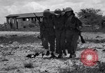 Standbild USA Soldaten Guam, 1944, aus Sekunde 48 historischem Filmmaterial Videoclip 65675028025
