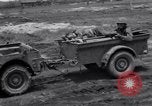 Standbild USA Soldaten Guam, 1944, aus Sekunde 50 historischem Filmmaterial Videoclip 65675028025